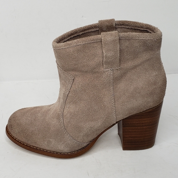 Anthro Splendid Lakota Tan Suede Ankle Booties - Picture 10 of 16